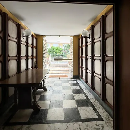 Casa Febo, in centro con parcheggio privato a 200 mt dal mare-2
